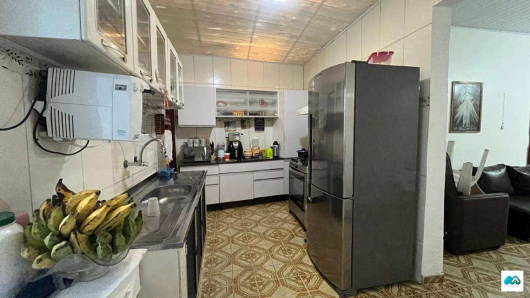 Imagem Casa com 3 Quartos à Venda, 231 m² em Ponta Grossa - Maceió