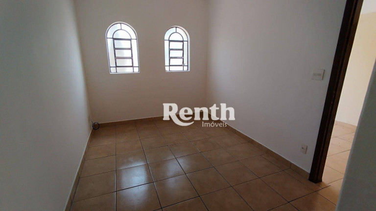 Imagem Casa com 2 Quartos para Alugar, 100 m² em Parque Universitário - Rio Claro Imagem Casa com 2 Quartos para Alugar, 100 m² em Parque Universitário - Rio Claro
