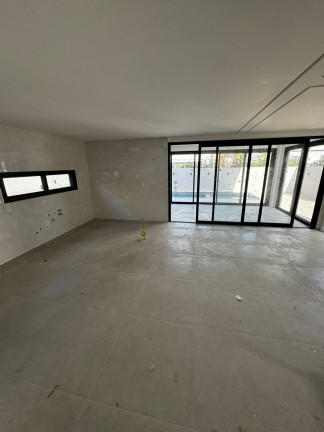 Imagem Casa com 3 Quartos à Venda, 251 m² em Santa Regina - Camboriú