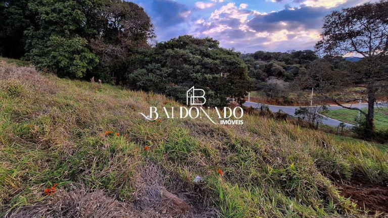 Terreno à Venda, 211 m² em Centro - Extrema