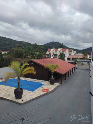 Imagem Casa com 8 Quartos à Venda, 450 m² em Centro - Matinhos Imagem Casa com 8 Quartos à Venda, 450 m² em Centro - Matinhos