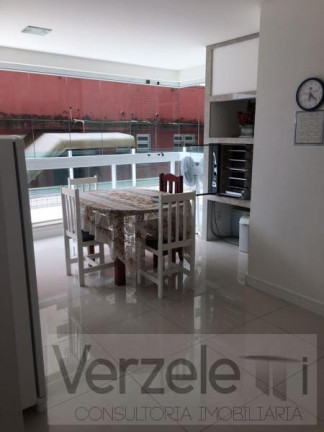 Imagem Apartamento com 3 Quartos para Temporada, 150 m² em Centro - Balneário Camboriú Imagem Apartamento com 3 Quartos para Temporada, 150 m² em Centro - Balneário Camboriú