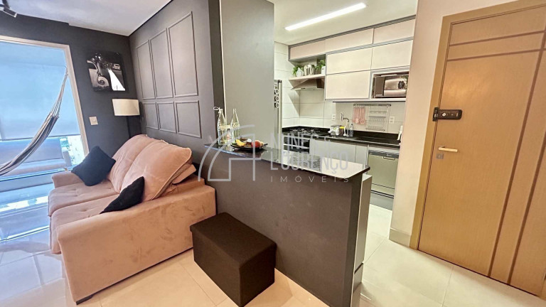 Imagem Apartamento com 2 Quartos à Venda, 75 m² em Embaré - Santos