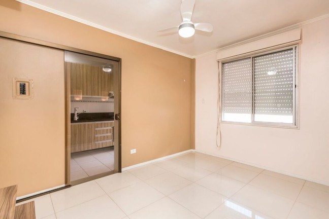 Imagem Imóvel com 2 Quartos à Venda, 47 m² em Cristal - Porto Alegre Imagem Imóvel com 2 Quartos à Venda, 47 m² em Cristal - Porto Alegre