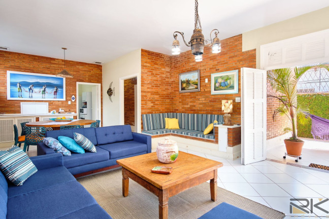 Imagem Casa com 3 Quartos à Venda, 218 m² em Centro - Ubatuba