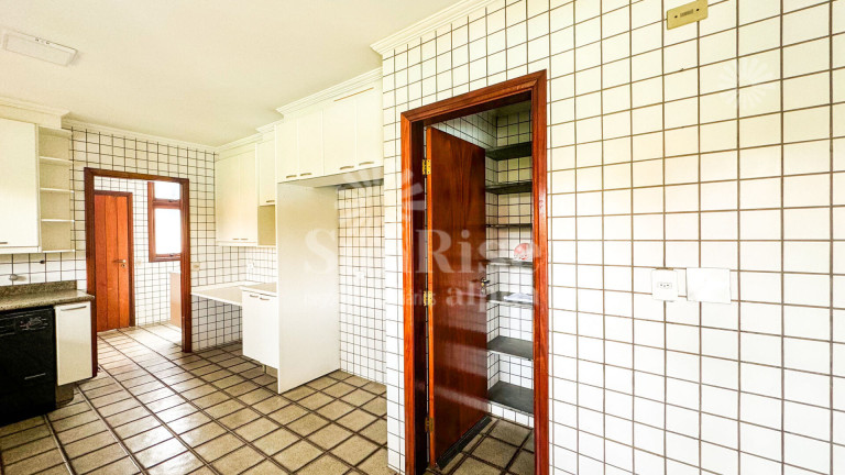 Imagem Casa com 3 Quartos à Venda, 420 m² em Residencial Cinco (alphaville) - Santana De Parnaíba Imagem Casa com 3 Quartos à Venda, 420 m² em Residencial Cinco (alphaville) - Santana De Parnaíba