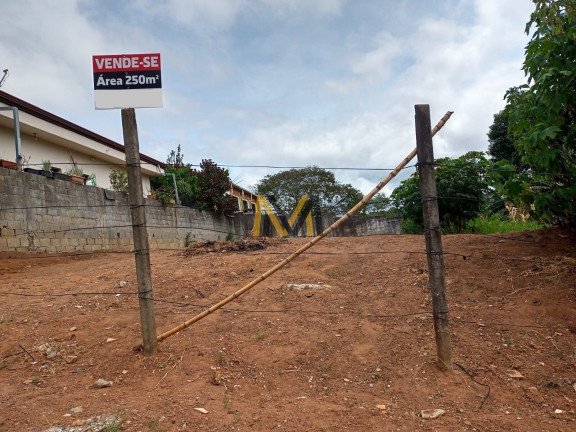 Terreno à Venda, 250 m² em Pedra Vermelha (terra Preta) - Mairiporã