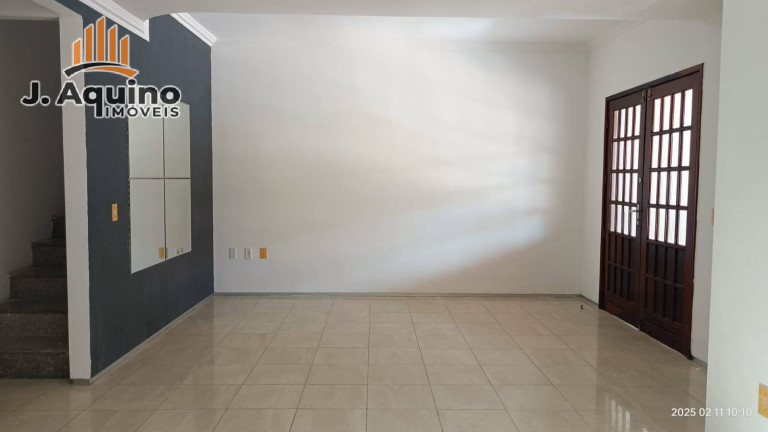 Imagem Casa com 4 Quartos à Venda, 135 m² em Sapiranga-coité - Fortaleza Imagem Casa com 4 Quartos à Venda, 135 m² em Sapiranga-coité - Fortaleza