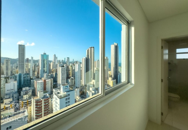Imagem Apartamento com 3 Quartos à Venda, 127 m² em Centro - Balneário Camboriú Imagem Apartamento com 3 Quartos à Venda, 127 m² em Centro - Balneário Camboriú