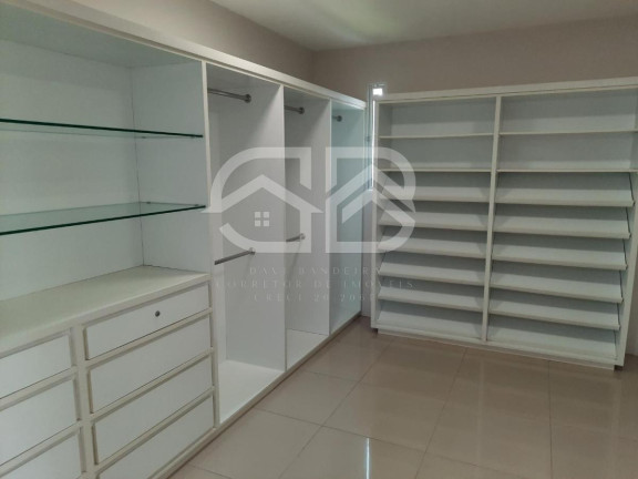 Imagem Casa com 5 Quartos à Venda, 550 m² em Precabura - Fortaleza
