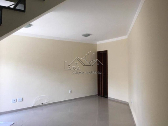Imagem Sobrado com 3 Quartos à Venda,  em Itaquera - São Paulo