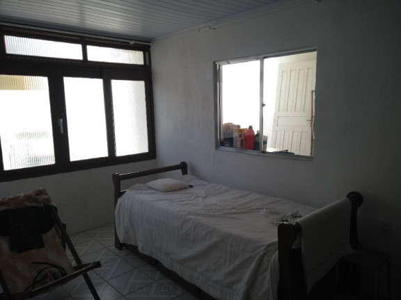 Imagem Casa com 3 Quartos à Venda, 161 m² em Sarandi - Porto Alegre Imagem Casa com 3 Quartos à Venda, 161 m² em Sarandi - Porto Alegre