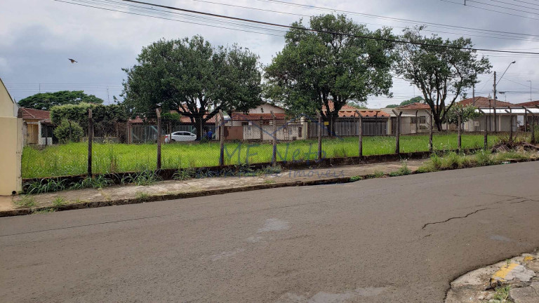 Imagem Terreno à Venda, 583 m² em Vila Pinheiro - Pirassununga Imagem Terreno à Venda, 583 m² em Vila Pinheiro - Pirassununga