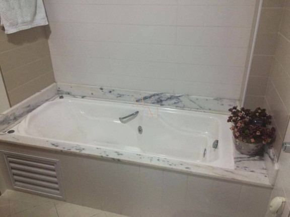 Imagem Casa com 4 Quartos à Venda, 190 m² em Embaré - Santos