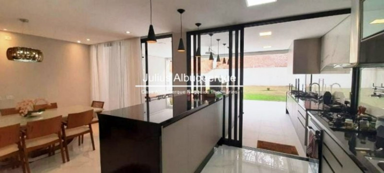 Imagem Casa de Condomínio com 3 Quartos à Venda, 512 m² em Granja Viana Ii - Granja Viana Imagem Casa de Condomínio com 3 Quartos à Venda, 512 m² em Granja Viana Ii - Granja Viana