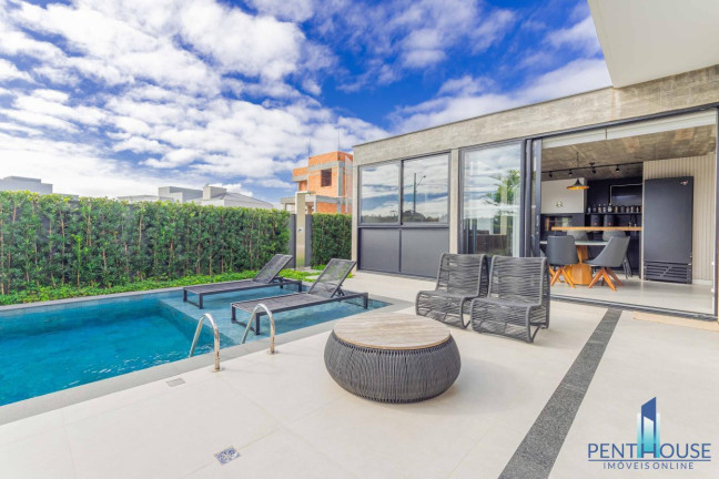 Imagem Casa com 3 Quartos à Venda, 431 m² em Santa Regina - Camboriú