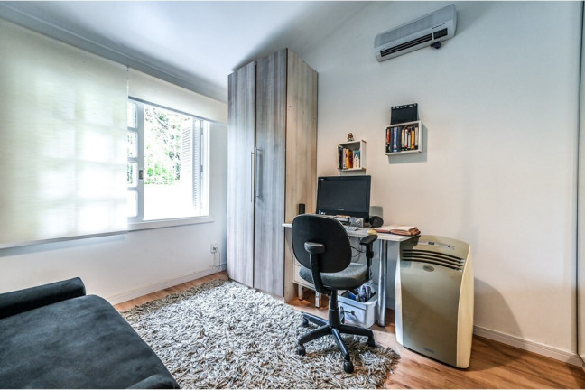 Imagem Casa com 2 Quartos à Venda, 80 m² em Tristeza - Porto Alegre