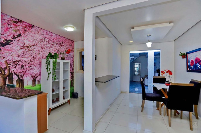Imagem Casa com 2 Quartos à Venda,  em Hípica - Porto Alegre