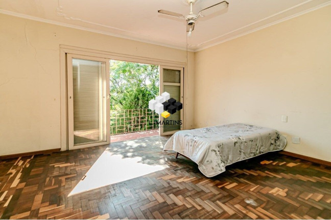 Imagem Casa com 4 Quartos à Venda, 352 m² em Jardim São Pedro - Porto Alegre Imagem Casa com 4 Quartos à Venda, 352 m² em Jardim São Pedro - Porto Alegre