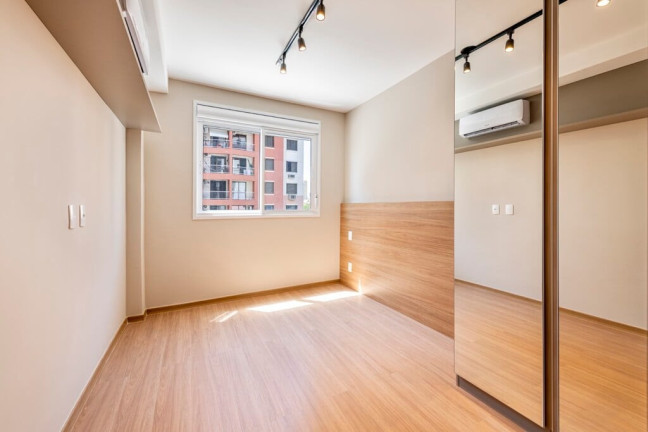 Imagem Apartamento com 2 Quartos à Venda, 54 m² em Passo Da Areia - Porto Alegre