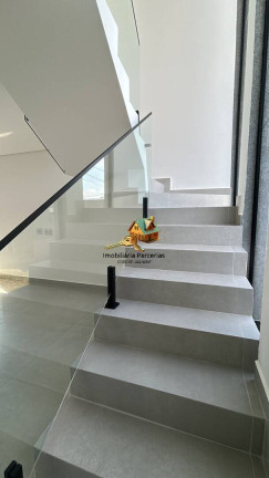 Imagem Casa com 3 Quartos à Venda, 118 m² em Chácara Jaguari (fazendinha) - Santana De Parnaíba Imagem Casa com 3 Quartos à Venda, 118 m² em Chácara Jaguari (fazendinha) - Santana De Parnaíba