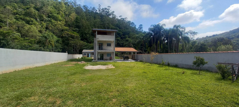 Imagem Chácara com 3 Quartos à Venda, 360 m² em Vila São Geraldo - São José Dos Campos