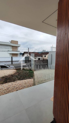 Imagem Casa com 3 Quartos à Venda, 166 m² em Iririú - Joinville Imagem Casa com 3 Quartos à Venda, 166 m² em Iririú - Joinville