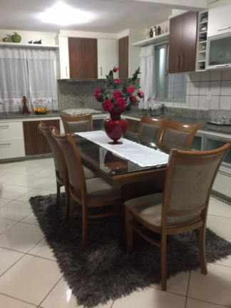 Imagem Casa com 3 Quartos à Venda, 409 m² em Serraria - São José