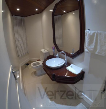 Imagem Apartamento com 4 Quartos para Alugar, 185 m² em Centro - Balneário Camboriú