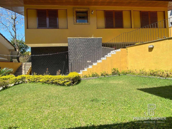 Imagem Casa com 5 Quartos à Venda, 250 m² em Iucas - Teresópolis Imagem Casa com 5 Quartos à Venda, 250 m² em Iucas - Teresópolis