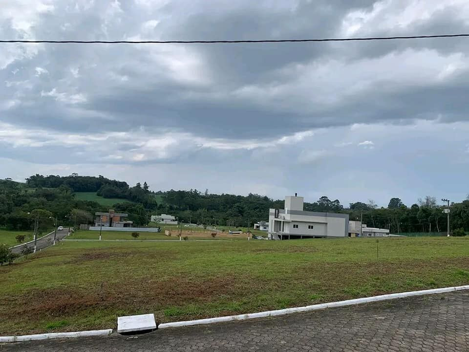 Imagem Terreno à Venda, 460 m² em Argentina - Criciúma Imagem Terreno à Venda, 460 m² em Argentina - Criciúma