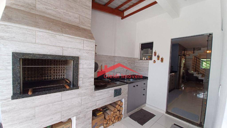 Imagem Sobrado com 3 Quartos à Venda, 83 m² em Saguaçu - Joinville