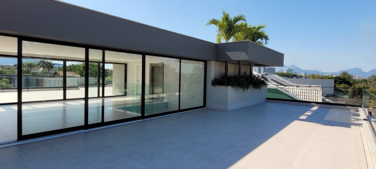 Imagem Casa com 5 Quartos à Venda, 1.412 m² em Barra Da Tijuca - Rio De Janeiro Imagem Casa com 5 Quartos à Venda, 1.412 m² em Barra Da Tijuca - Rio De Janeiro