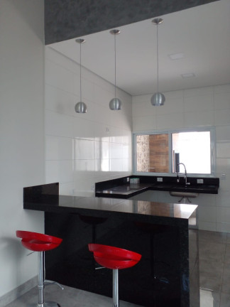 Imagem Casa com 3 Quartos à Venda, 105 m² em Horto Florestal - Sorocaba Imagem Casa com 3 Quartos à Venda, 105 m² em Horto Florestal - Sorocaba