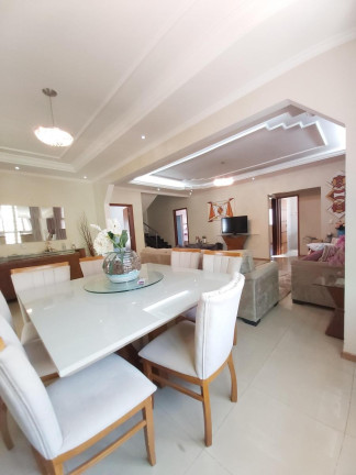 Imagem Casa com 4 Quartos à Venda, 360 m² em Guará I - Brasília Imagem Casa com 4 Quartos à Venda, 360 m² em Guará I - Brasília