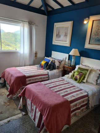 Imagem Casa com 3 Quartos à Venda, 182 m² em Albuquerque - Teresópolis