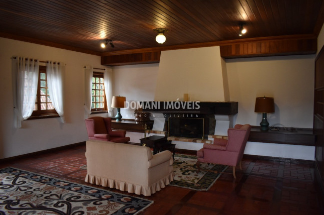 Imagem Casa com 6 Quartos à Venda, 546 m² em Região De Capivari - Campos Do Jordão
