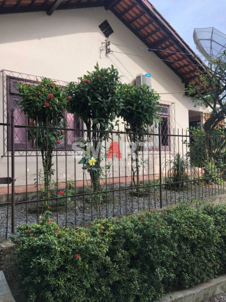 Imagem Casa com 4 Quartos à Venda, 102 m² em Centro - Jaraguá Do Sul Imagem Casa com 4 Quartos à Venda, 102 m² em Centro - Jaraguá Do Sul