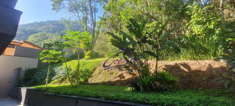Imagem Casa com 4 Quartos à Venda, 230 m² em Lagoinha - Ubatuba Imagem Casa com 4 Quartos à Venda, 230 m² em Lagoinha - Ubatuba