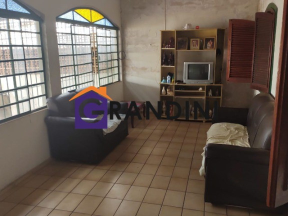Imagem Casa com 2 Quartos à Venda,  em Vila Universitária - Mogi Mirim