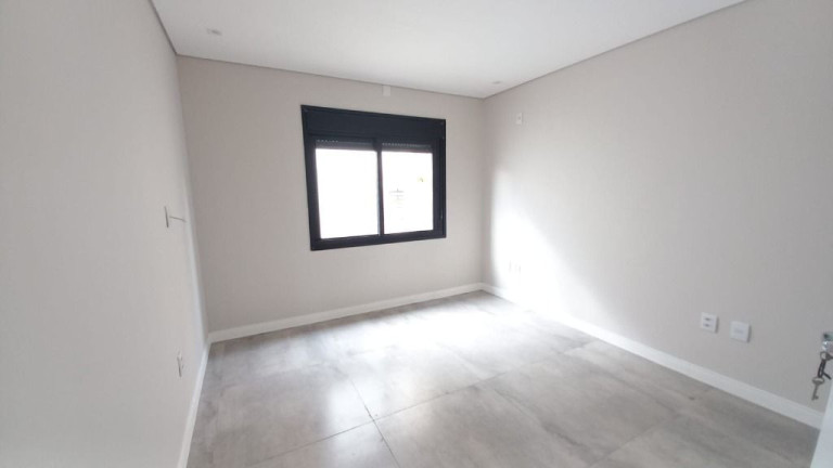 Imagem Sobrado com 3 Quartos à Venda, em Centro - Imbé Imagem Sobrado com 3 Quartos à Venda, em Centro - Imbé