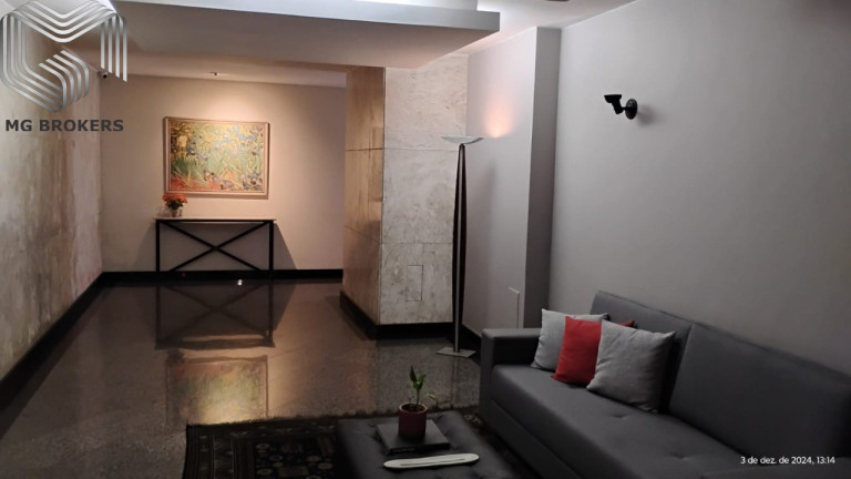 Imagem Imóvel com 2 Quartos à Venda, 83 m² em Copacabana - Rio De Janeiro Imagem Imóvel com 2 Quartos à Venda, 83 m² em Copacabana - Rio De Janeiro