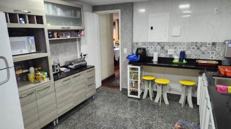 Imagem Casa com 4 Quartos à Venda, 200 m² em Ingá - Niterói Imagem Casa com 4 Quartos à Venda, 200 m² em Ingá - Niterói