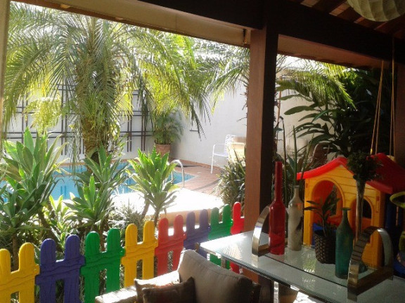 Imagem Casa com 3 Quartos à Venda, em Centro - Mogi Mirim Imagem Casa com 3 Quartos à Venda, em Centro - Mogi Mirim