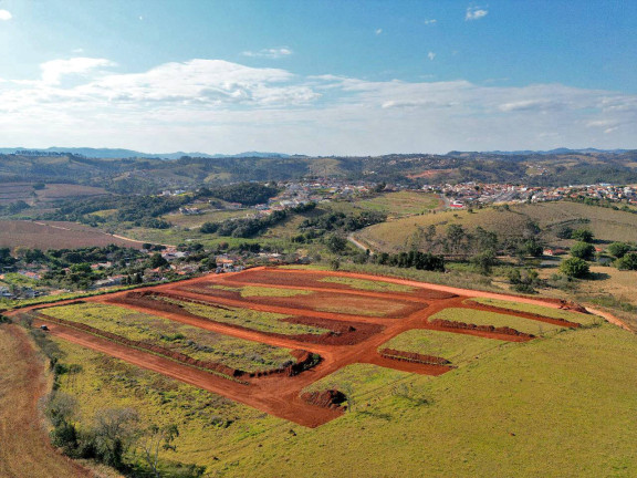 Terreno à Venda, 140 m² em Centro - Pinhalzinho