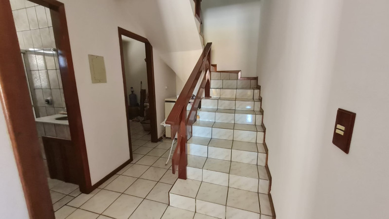 Imagem Imóvel com 3 Quartos à Venda, 180 m² em Ibiraquera - Imbituba