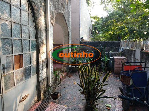 Imagem Casa com 6 Quartos à Venda, 400 m² em Tijuca - Rio De Janeiro Imagem Casa com 6 Quartos à Venda, 400 m² em Tijuca - Rio De Janeiro