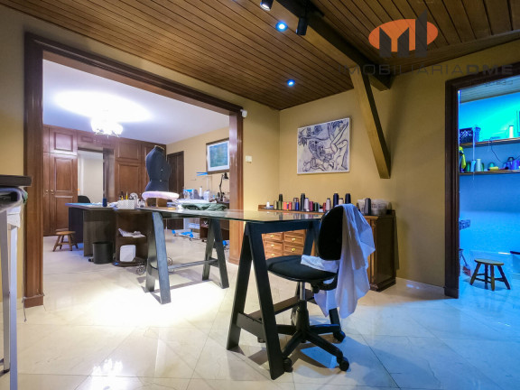 Imagem Casa com 8 Quartos à Venda, 700 m² em Jardim Social - Curitiba