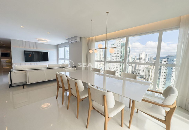 Imagem Apartamento com 3 Quartos à Venda, 140 m² em Centro - Balneário Camboriú Imagem Apartamento com 3 Quartos à Venda, 140 m² em Centro - Balneário Camboriú