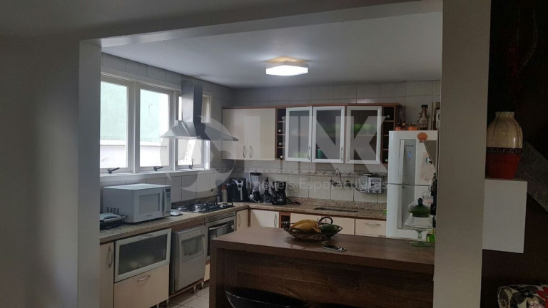 Imagem Casa com 3 Quartos à Venda, 165 m² em Sarandi - Porto Alegre
